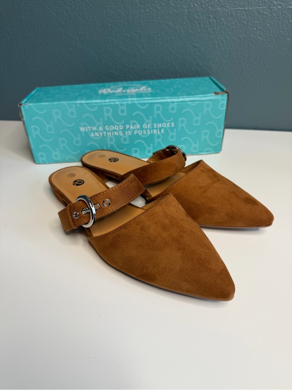 Rekayla Women’s Mule Flats – Pointed Toe
Size 11